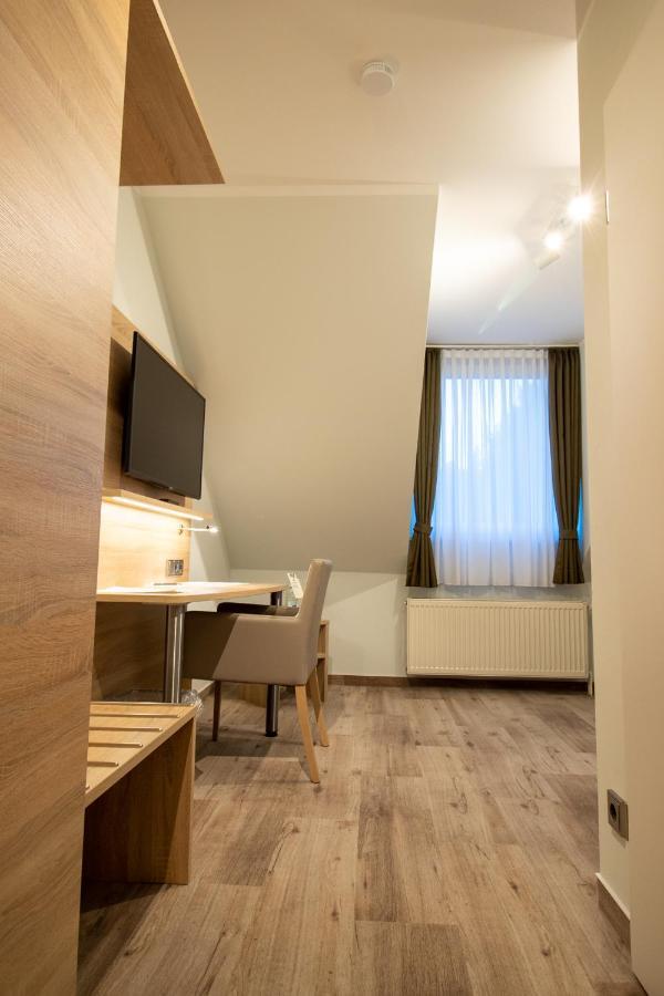 Hotel Fallersleber Spieker 볼프스부르크 외부 사진